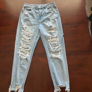 American Eagle High Waisted- Mom Jean Size 14 Extra Long Jeans